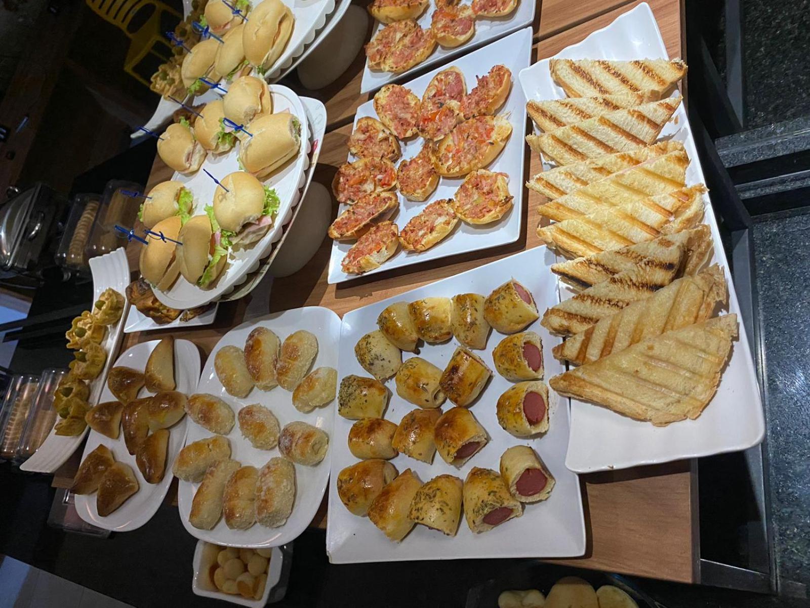 Hotel Avenida Plaza Querencia  외부 사진