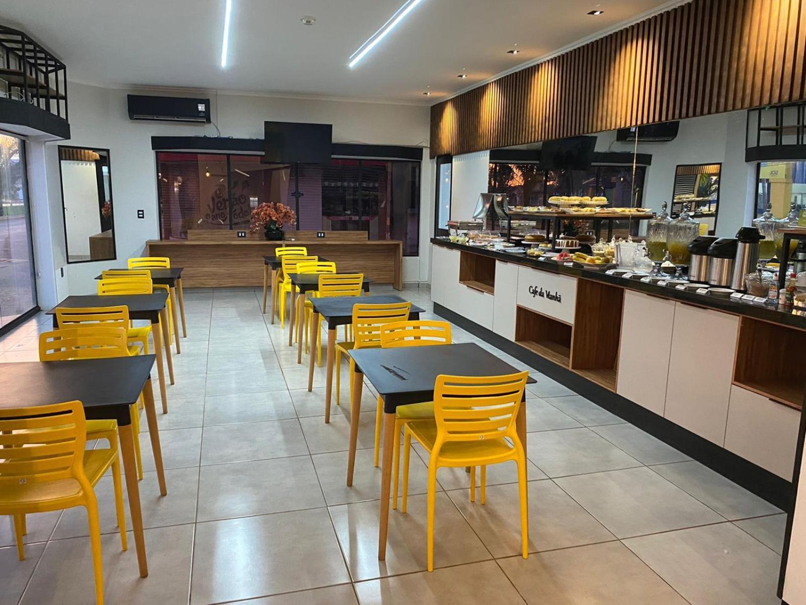 Hotel Avenida Plaza Querencia  외부 사진